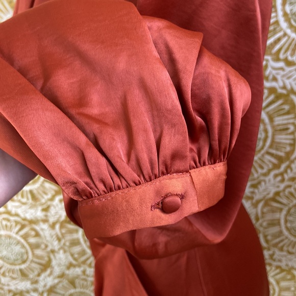 Lucy Paris Adonia Beautiful Satin Wrap Dress in Rust Orange size Small - Picture 8 of 11